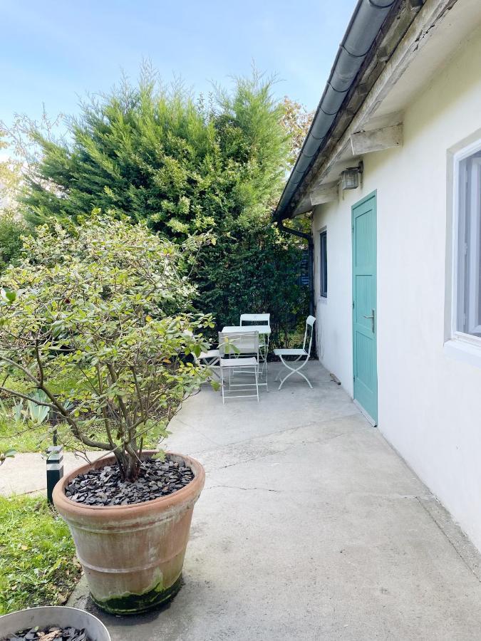 Maisonnette Dans Jardin Partage Bois-Colombes Extérieur photo