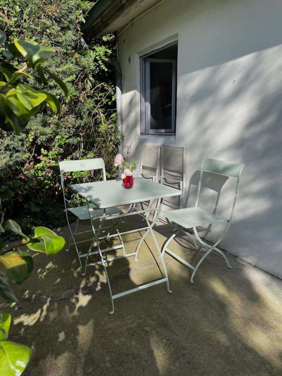 Maisonnette Dans Jardin Partage Bois-Colombes Extérieur photo